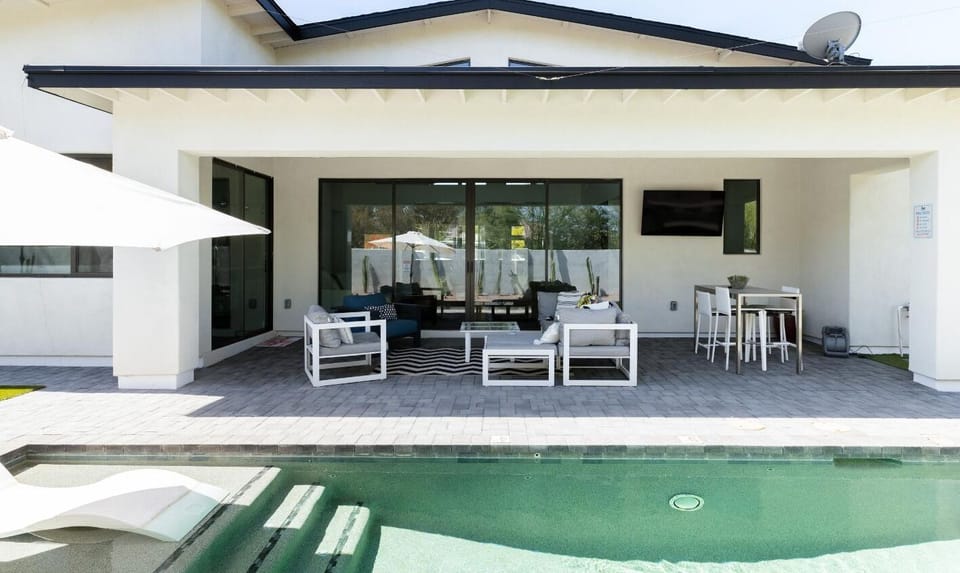 Pool Heated at No Additional Cost