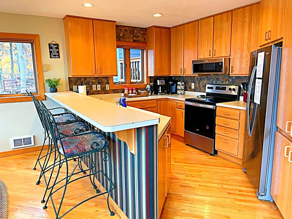 New stainless steel appliances are pleasure for the chef in your group!