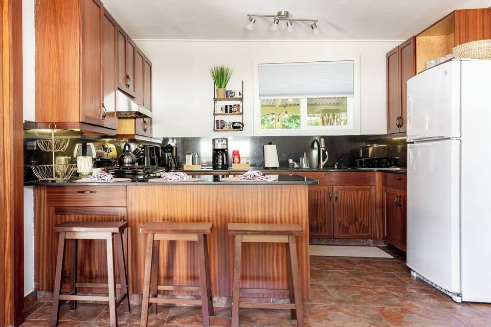kitchen with eat in island