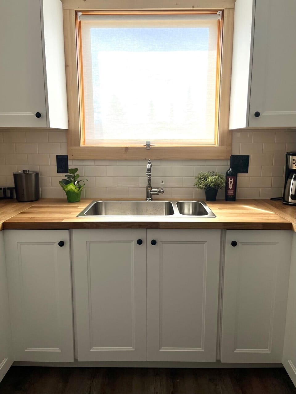  1 1/2 Stainless Steel Sink