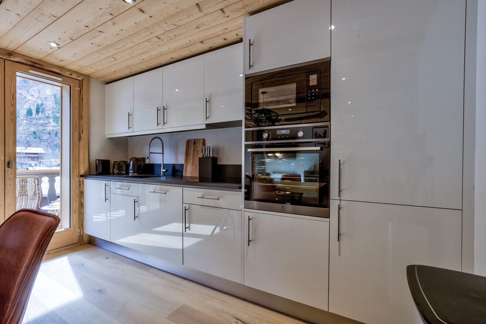 Fully-equipped kitchen