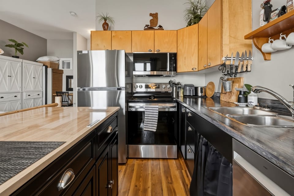 Fully upgraded kitchen