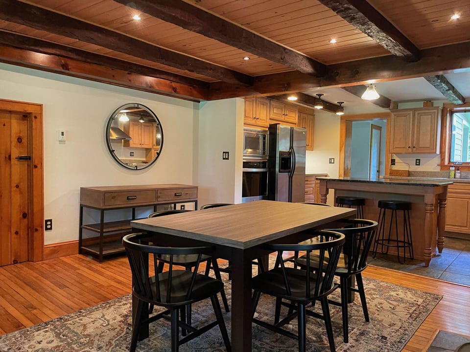 Dinning room & Kitchen. Original exposed beams.