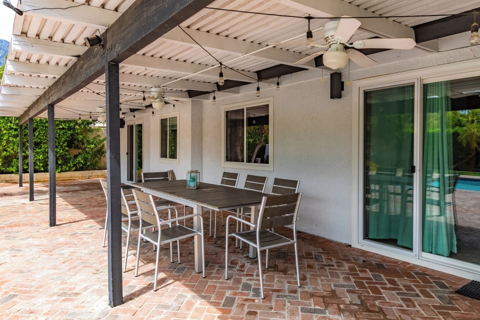Al fresco dining on the covered patio.