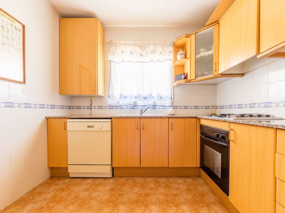 Cabinetry, Countertop, Property, Furniture, Sink, Kitchen, Wood, Kitchen Sink, Drawer, Interior Design