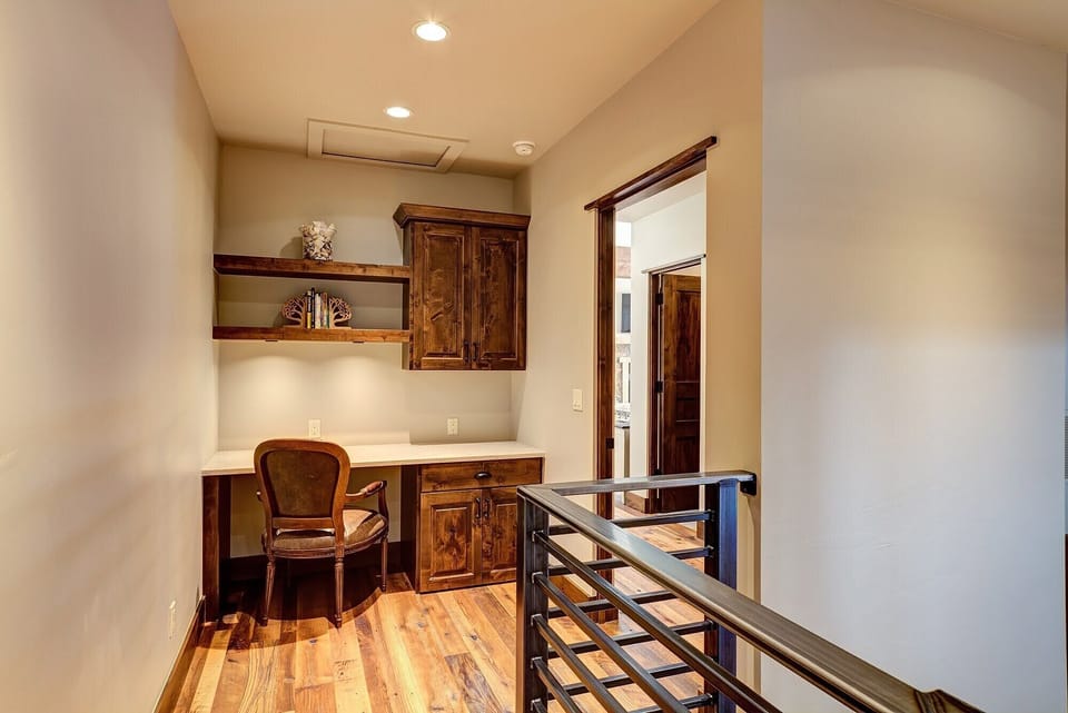 Office area on upper level landing