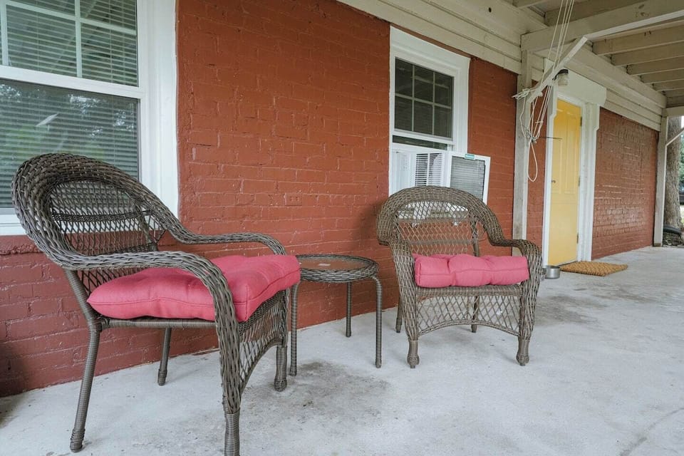 Enjoy a cold beverage in while dinner cooks on the grill