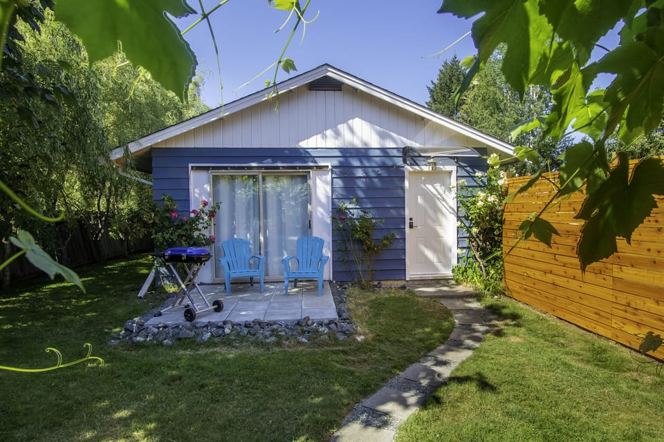 Cottage Photo
