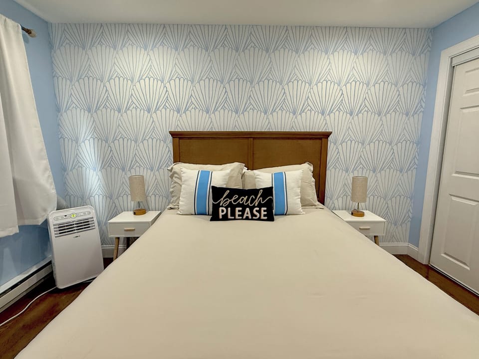 Bedroom #1 - one queen bed