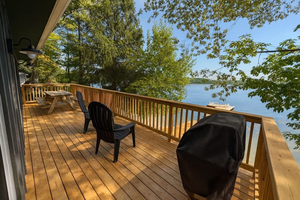 Deck overlooking the Lake, with BBQ