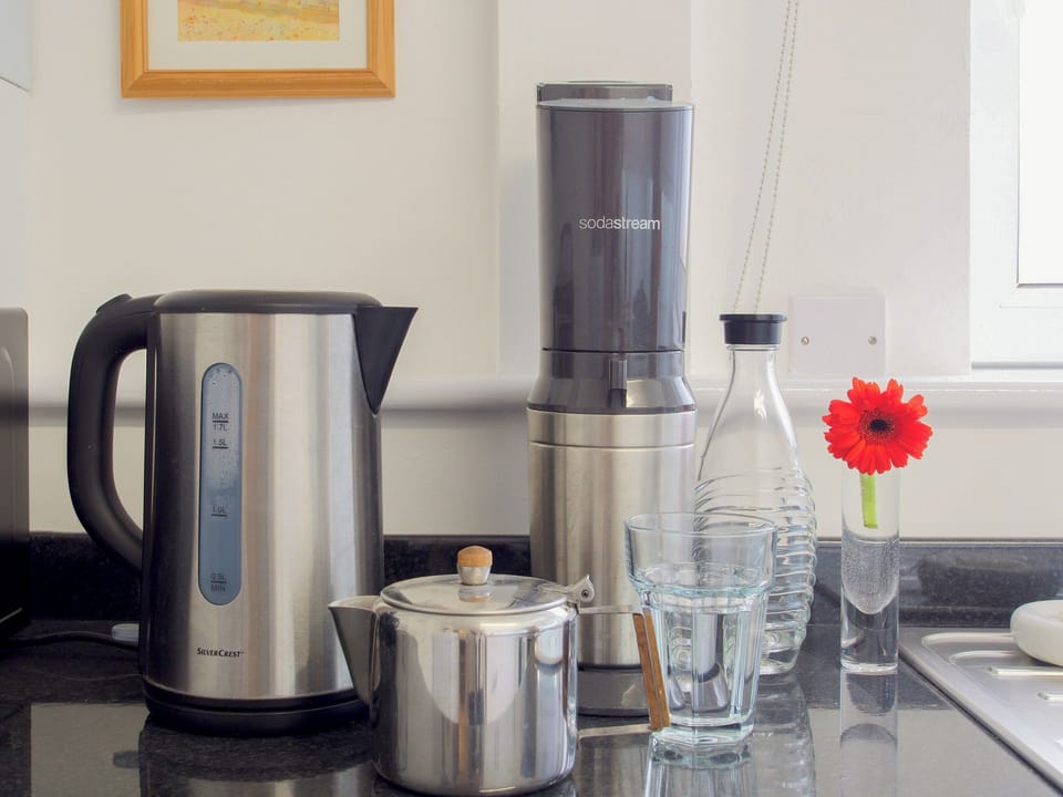Kitchen | Galley Hill Aspect, Bexhill On Sea