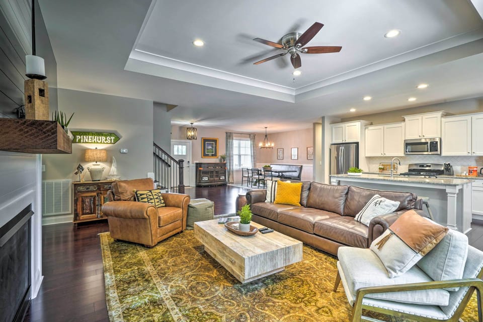 Interior | Bedroom/Full Bathroom on 1st Floor | Central Heating & AC | Free WiFi