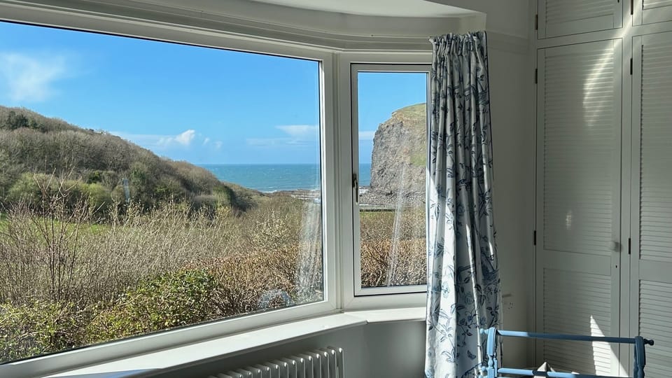 sea views master bedroom