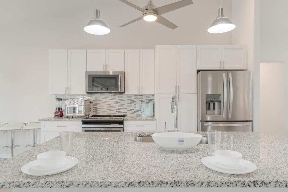 updated kitchen vacation rental, Cape Coral