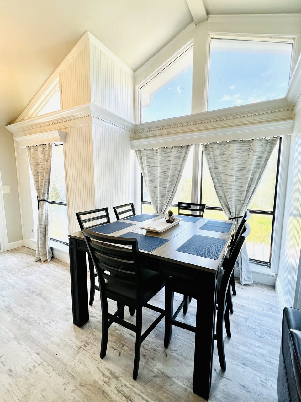 Inside Dinning area - seats 6