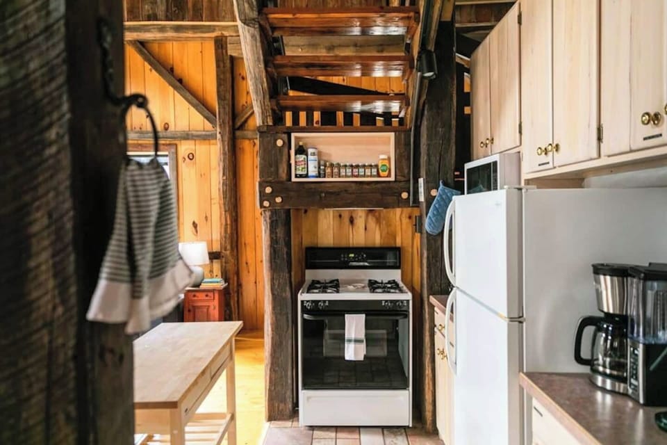 You'll find every appliance you might need.