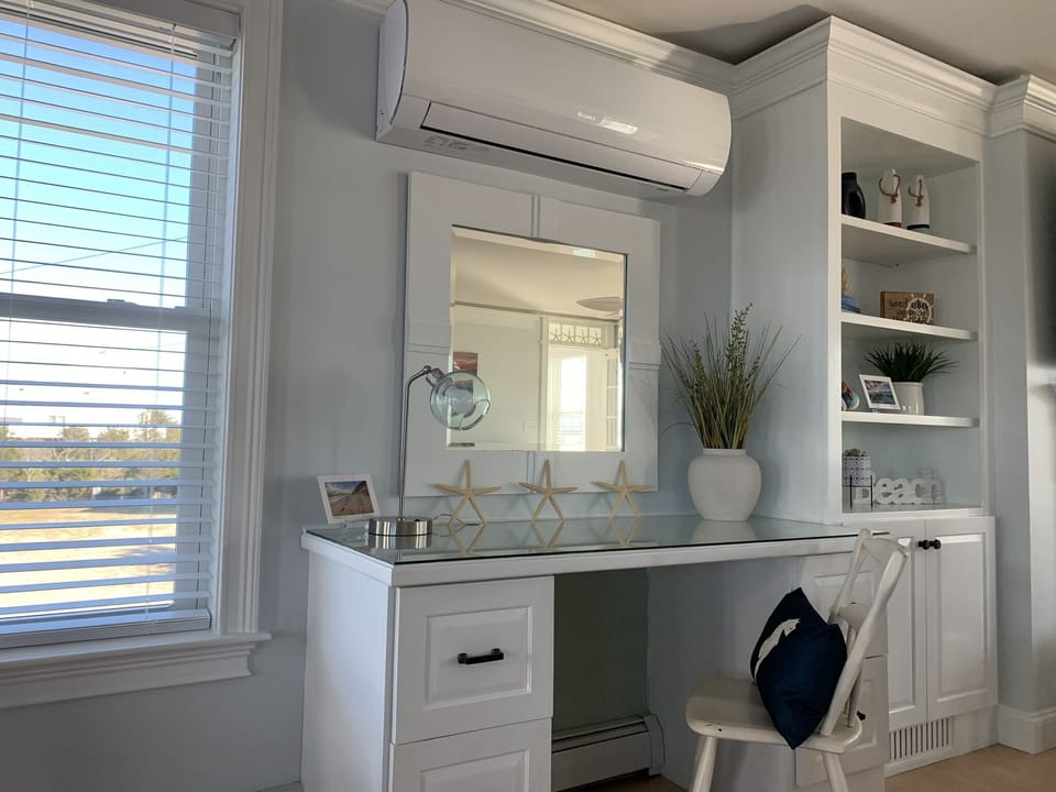 Desk area