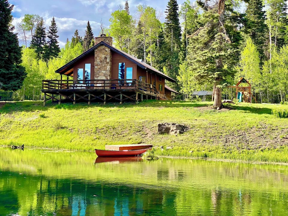 Guest are welcome to paddle canoe on the spring fed pond.