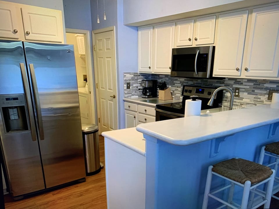 Breakfast bar