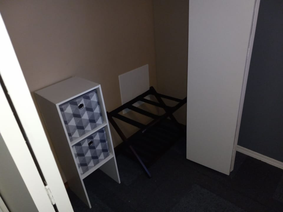 Main Bedroom Closet