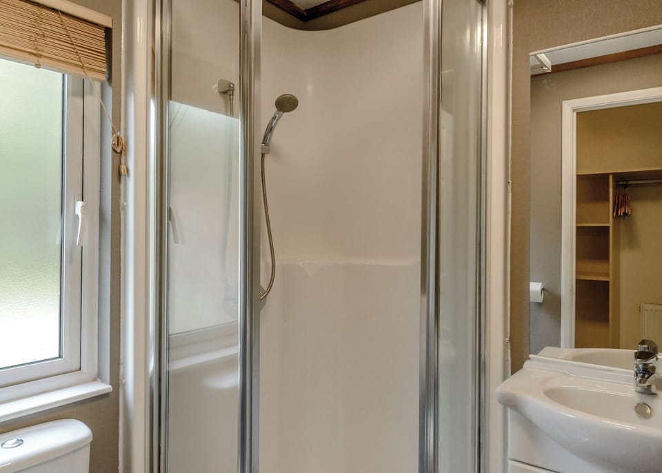 Shower, Bathroom, House
