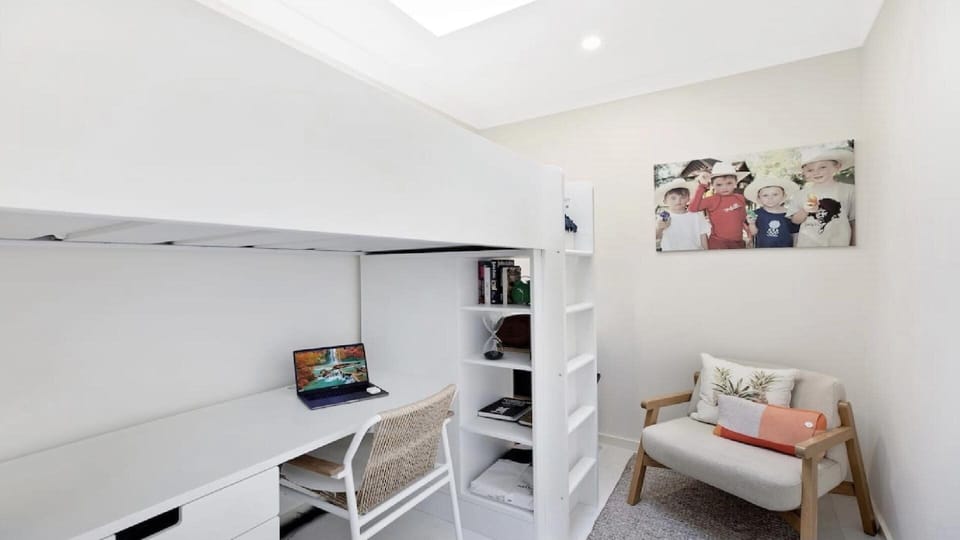 Bedroom 5