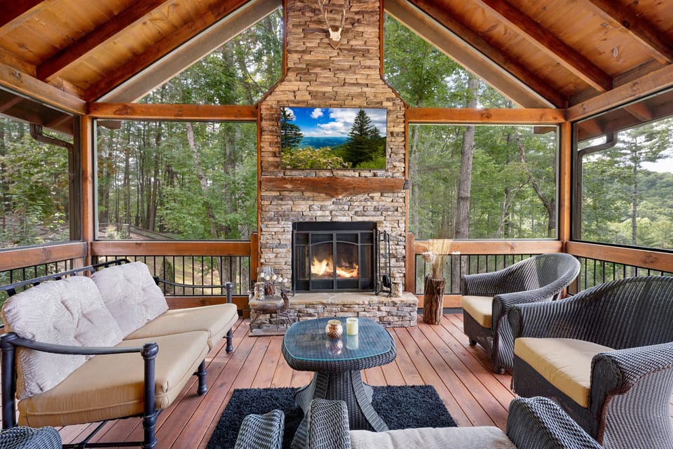 Tysons Peak- Entry Level Deck Fireplace