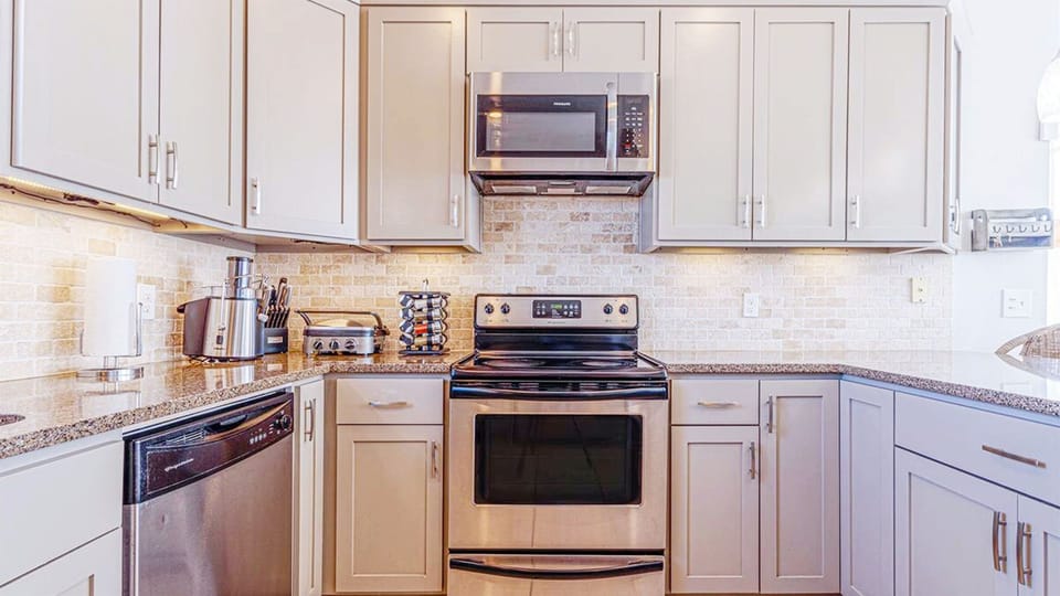 Our gourmet kitchen is fully equipped.