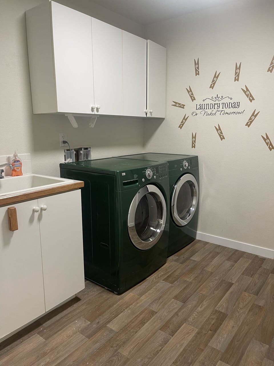 Laundry room - large size washer and dryer 
