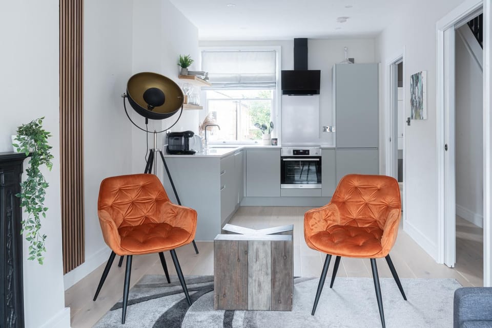 Fulham Light – 2 Bedroom Home (2710)