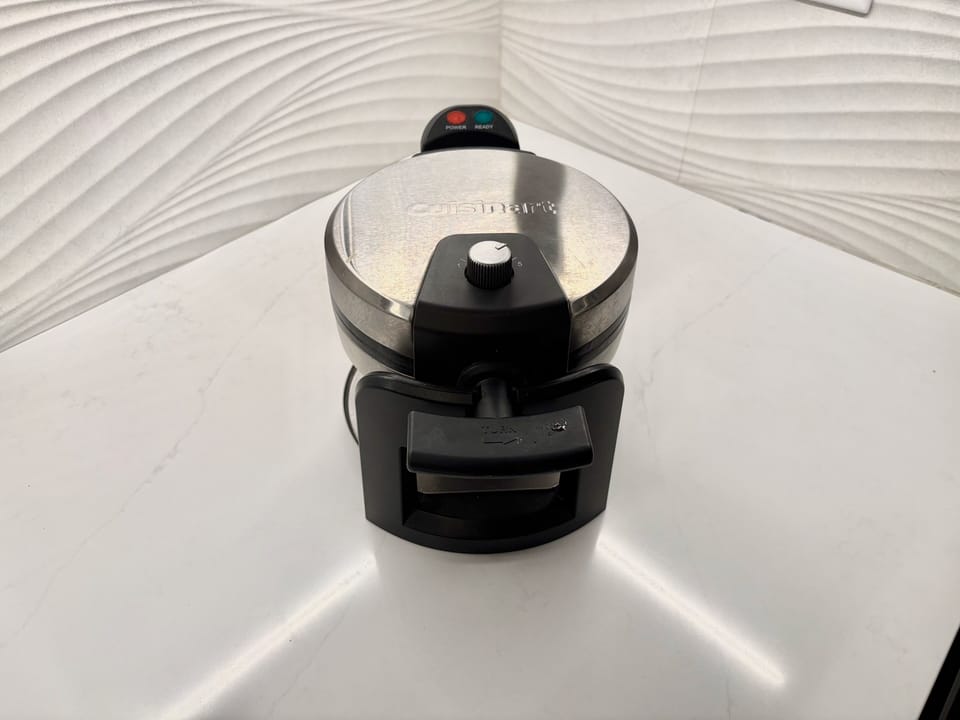 CUISINART CLASSIC WAFFLE MAKER
