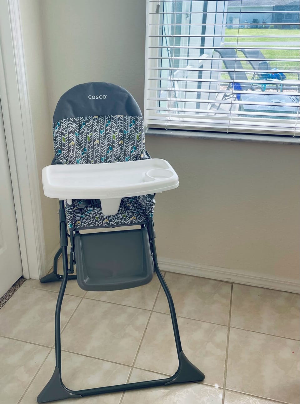 High chair 