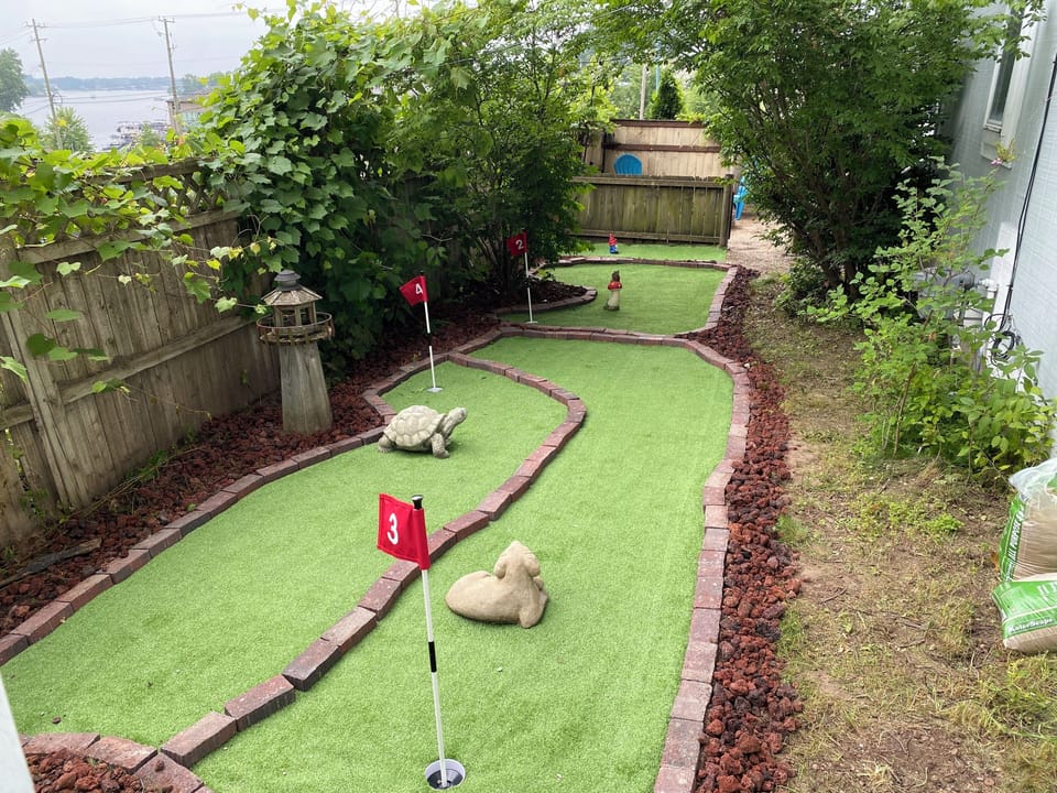 4 Hole Mini-Golf Course