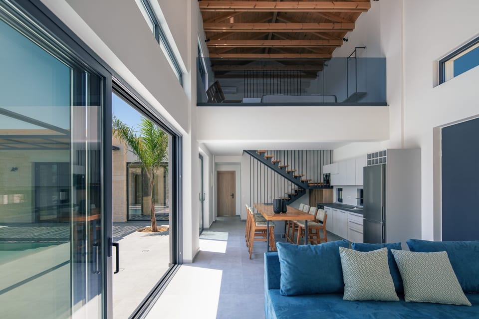 Living area with modern furnishings and plenty of natural light.