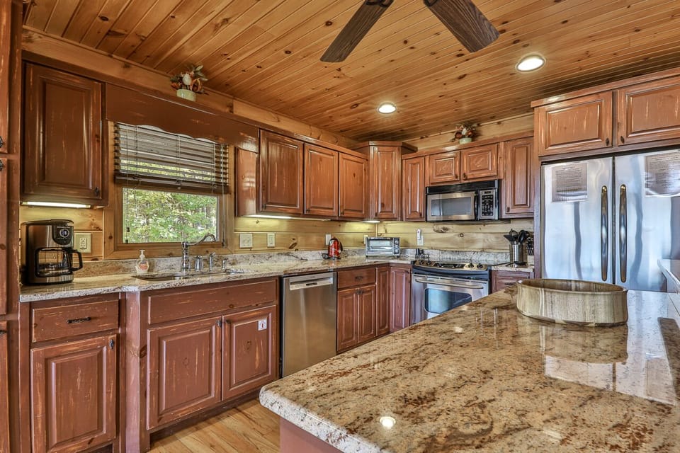 Fully Equipped Kitchen makes it easy for preparing meals for your family.