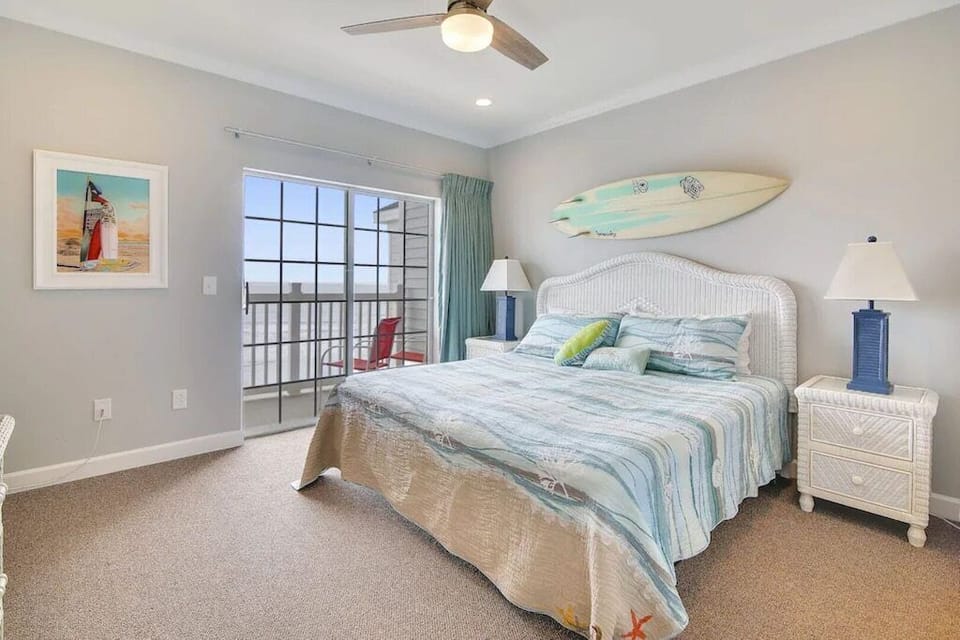 Ocean view king bedroom