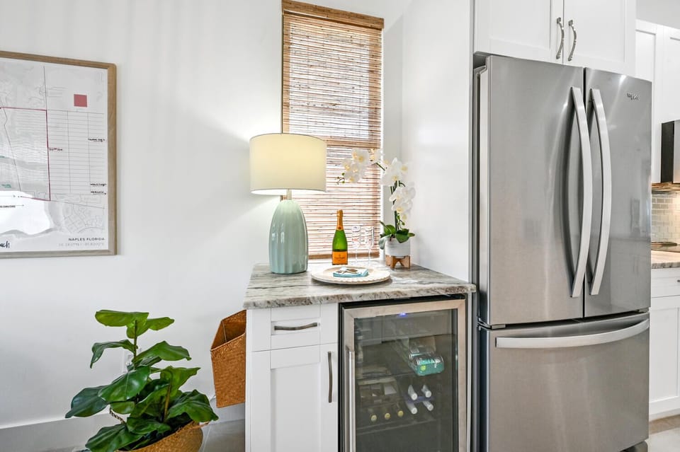 Beverage fridge🥂