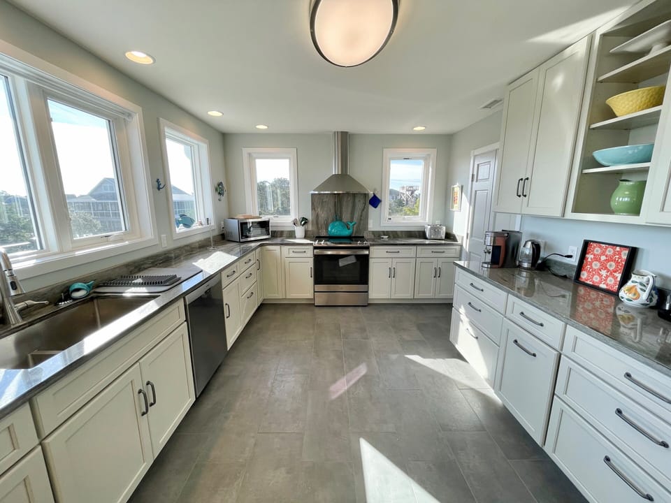 Kitchen, Upper Level