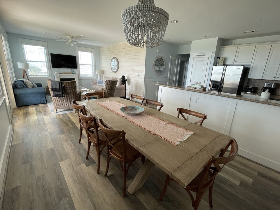 Plenty of seating for everyone to eat or play board games.