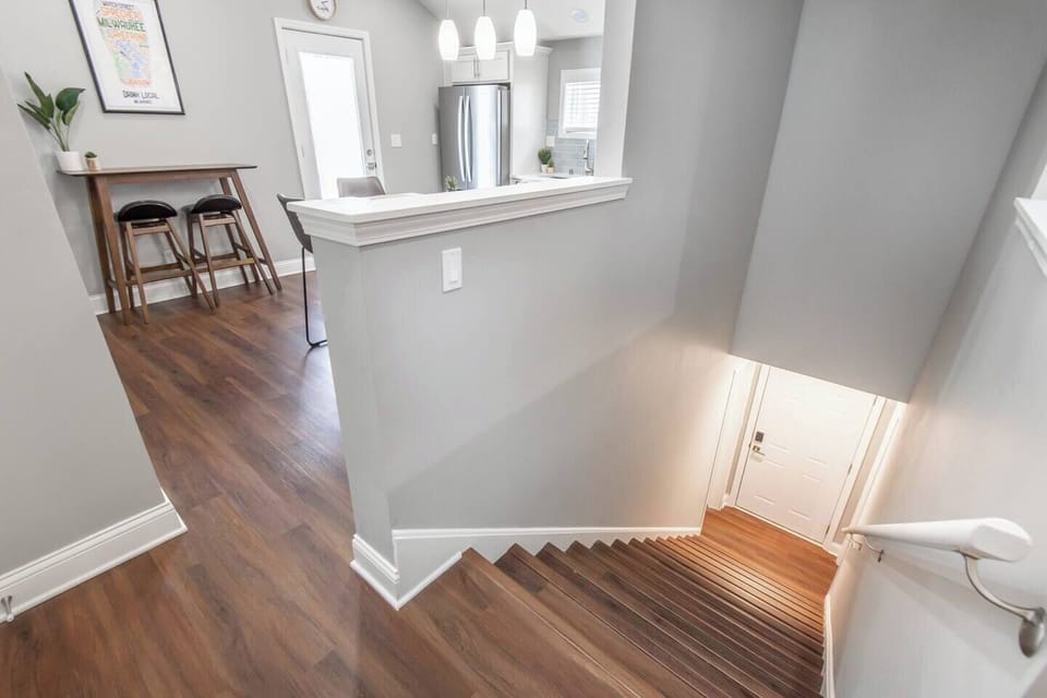 Entry way - stairs going up to unit 