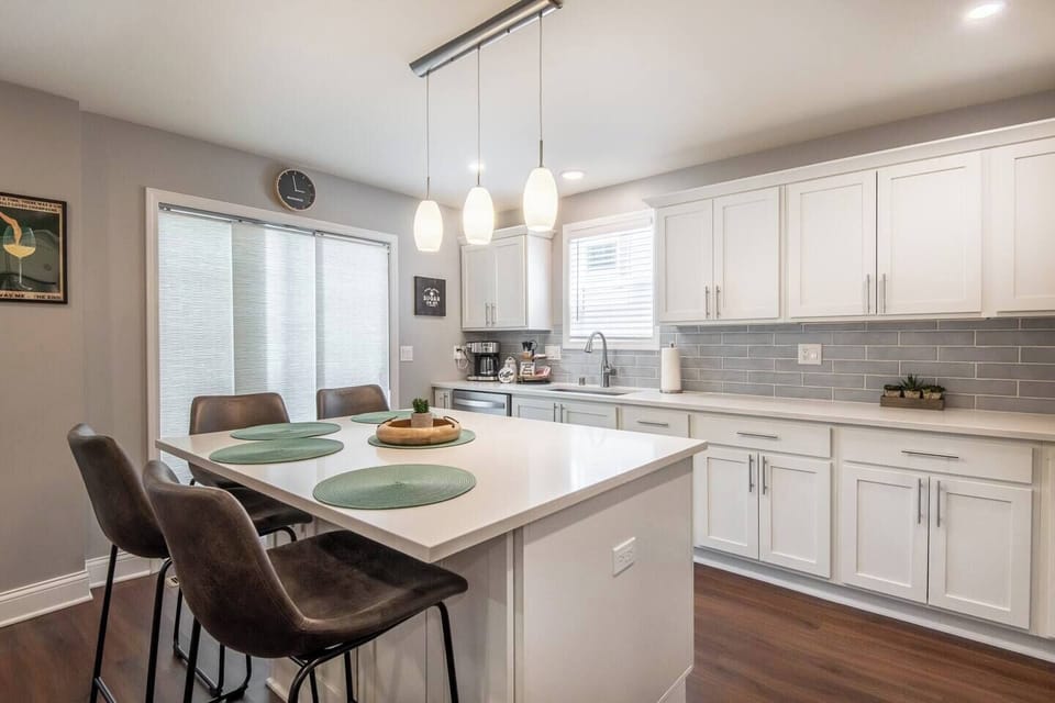 Lower Kitchen 