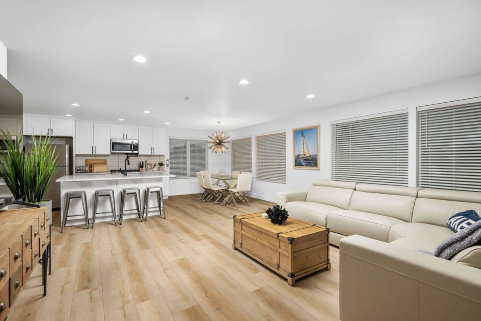 "Will definitely come back - this place is great for entertaining or for staying with a single family or on a multi-family trip." - Cory
