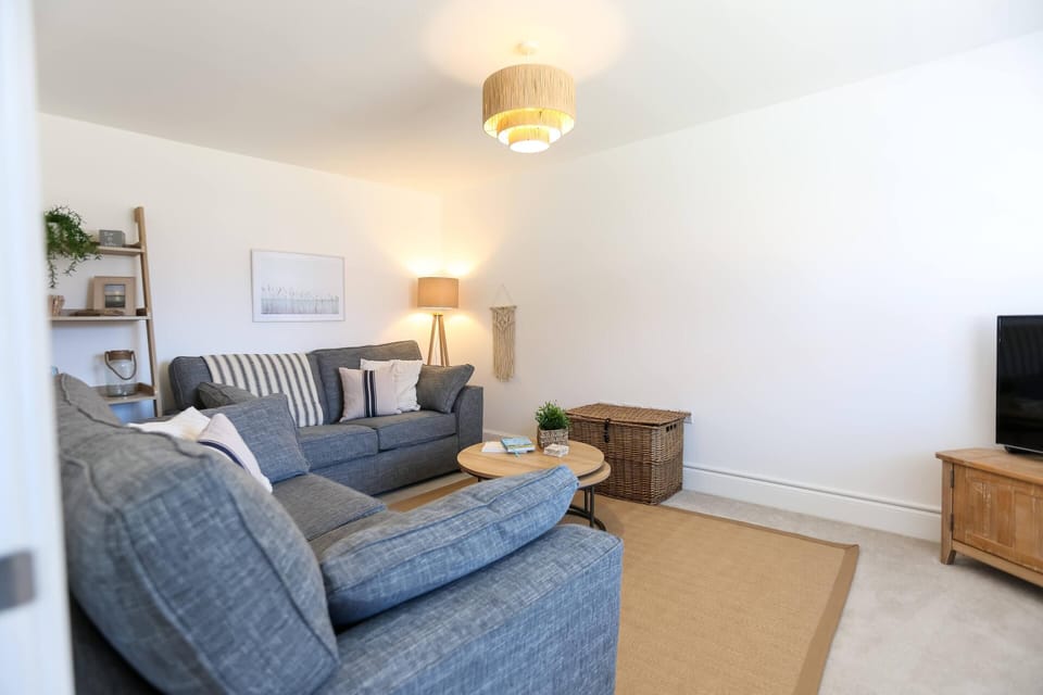 Living Room / Lounge