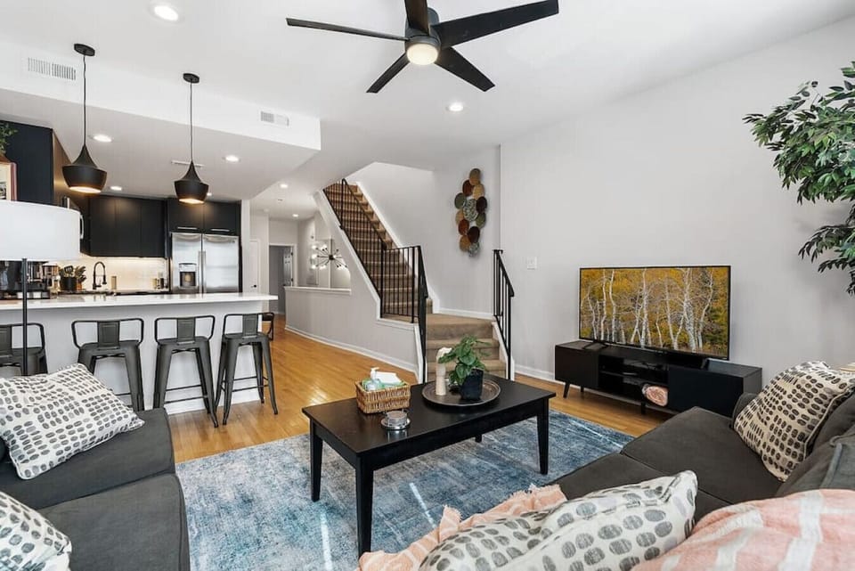Comfortable living room with a pull-out couch