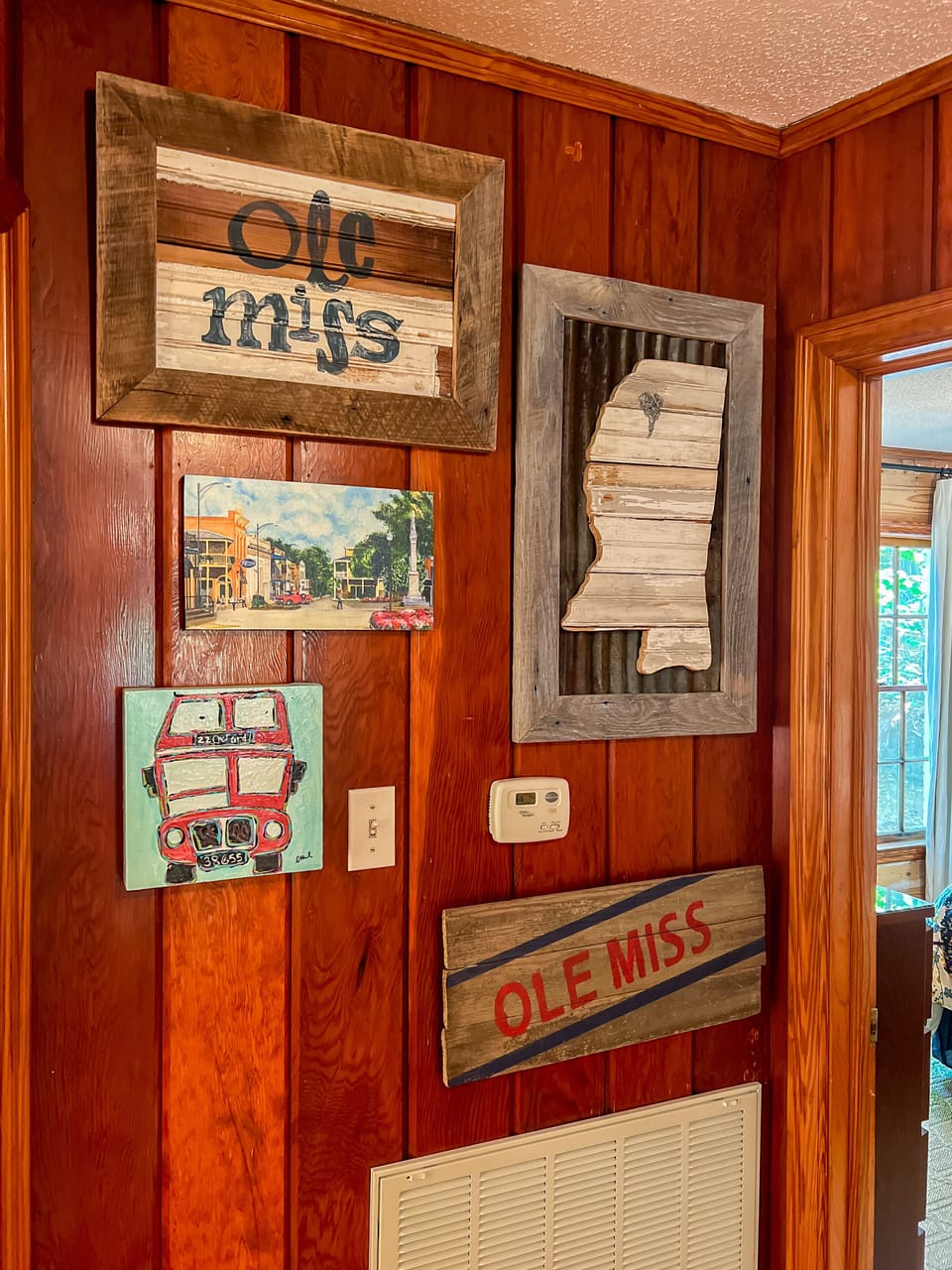 All things Oxford and Ole Miss. Hotty Toddy!
