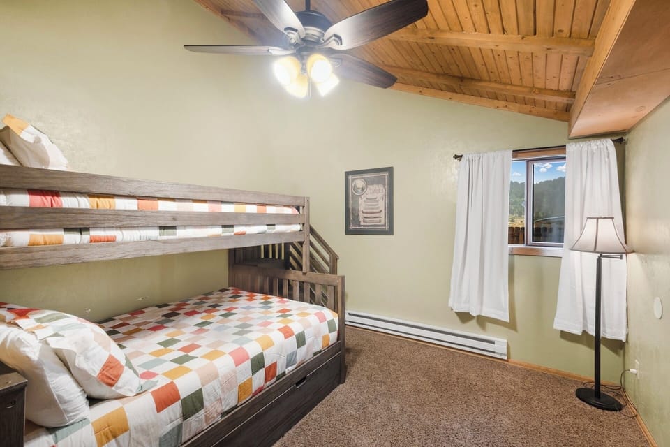 Third bedroom - bunk bed (twin over full)