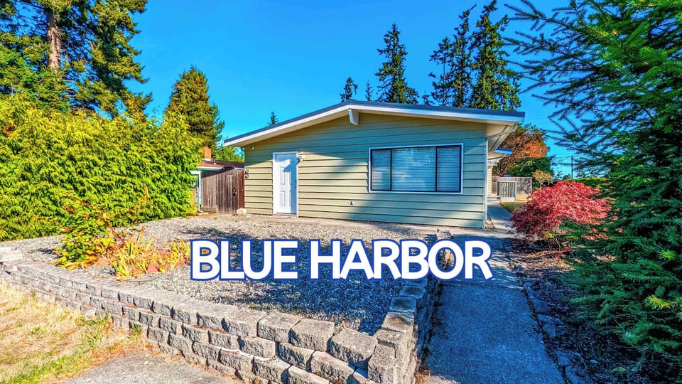 Blue Harbor Front