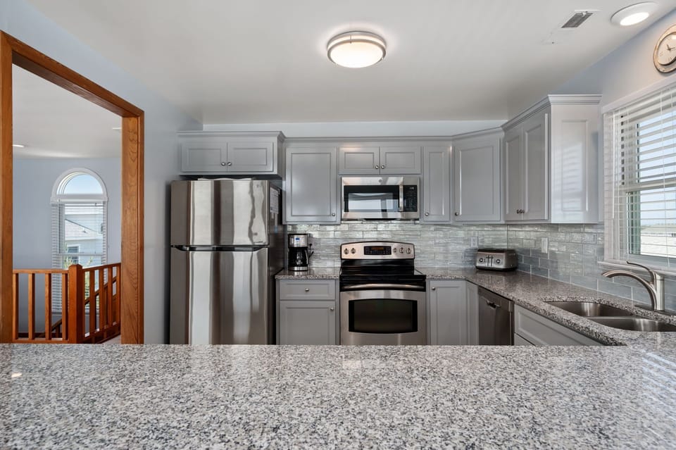 SNH249: SeaAira | TL Kitchen Area - Well Equipped 