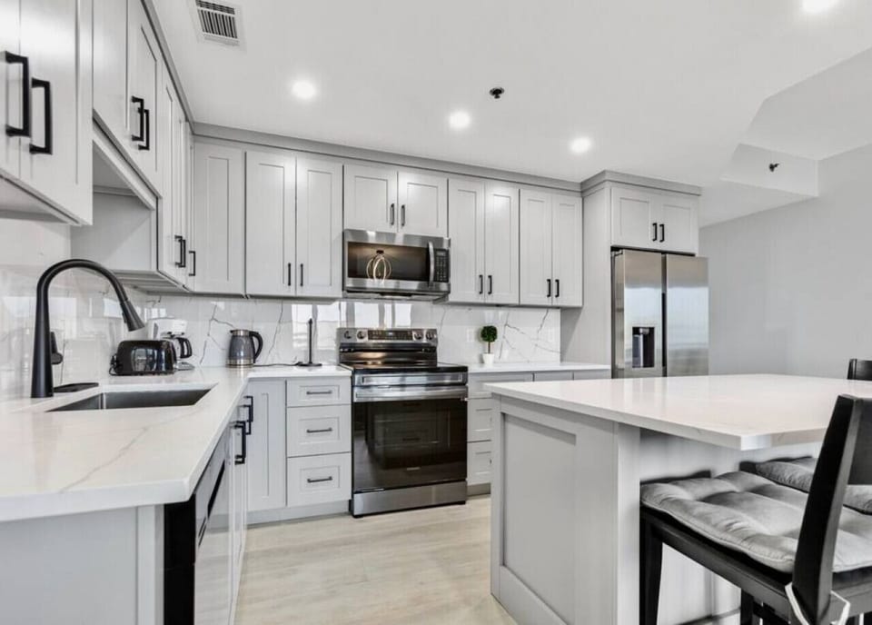 Well Appointed Kitchen!