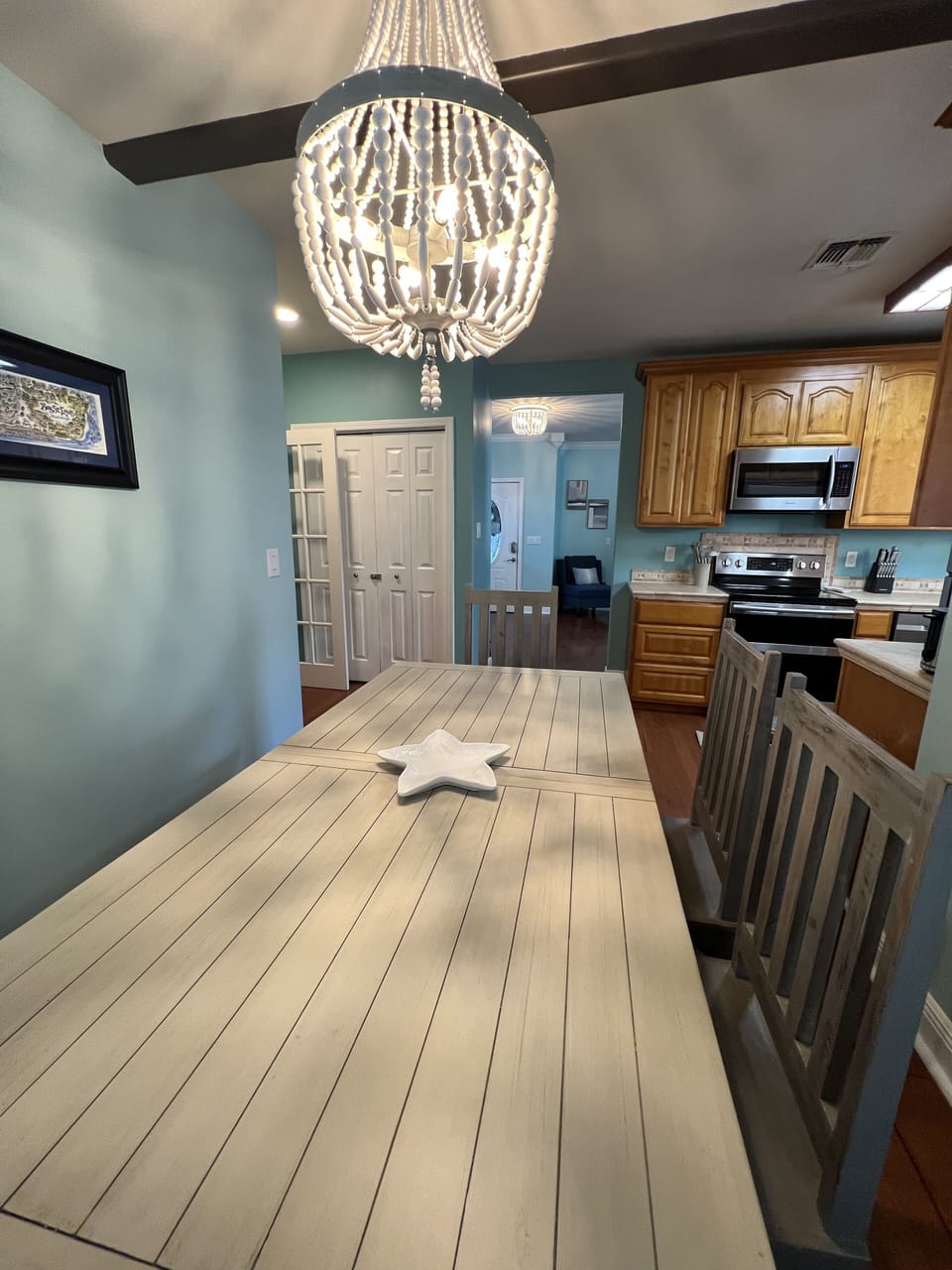 Dining Table with seating for 6.